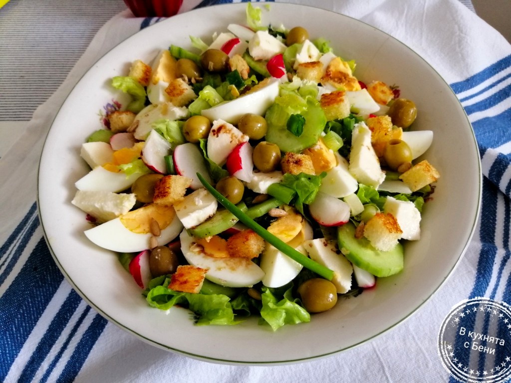 Салата от https://inthebeniskitchen.com/