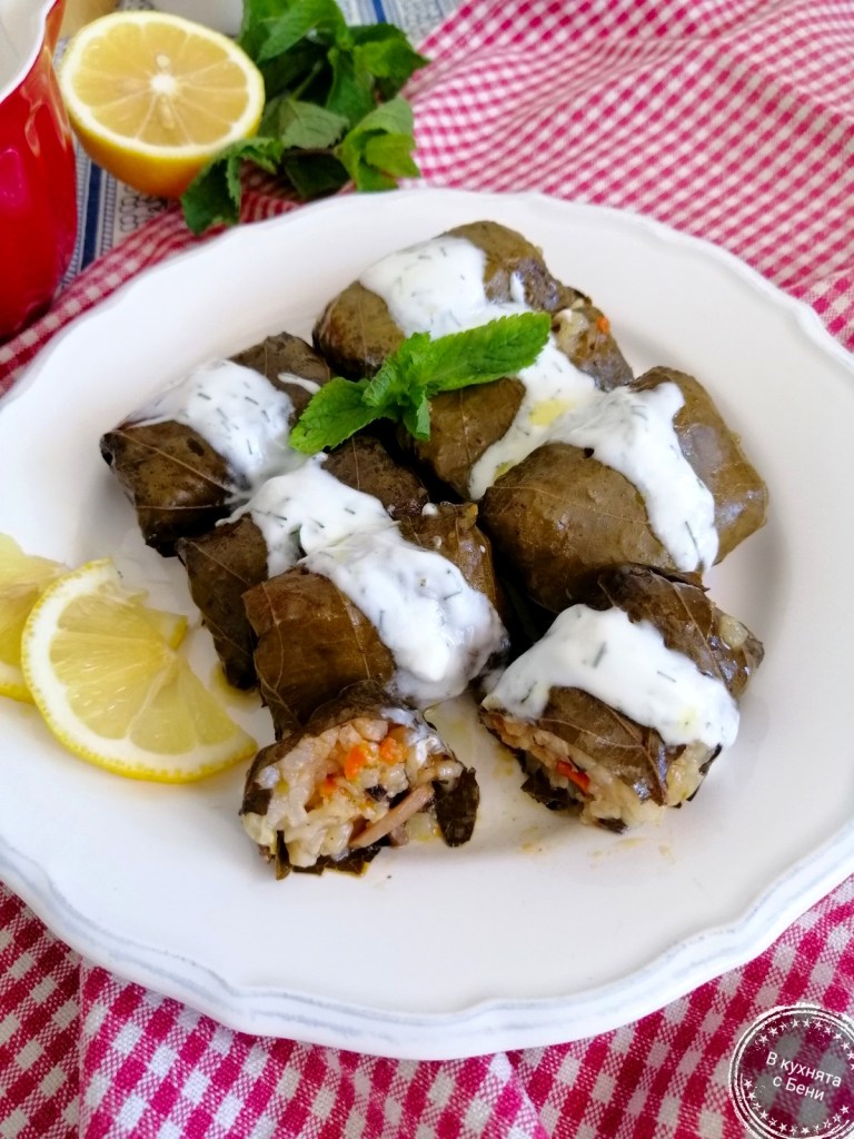 Лозови сарми от https://inthebeniskitchen.com/