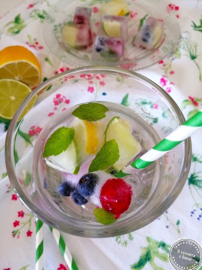 Лед с плодове от https://inthebeniskitchen.com/