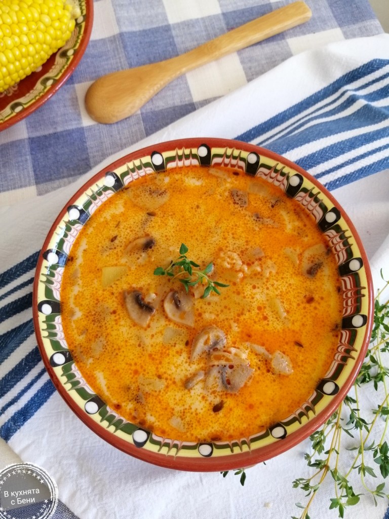 Гъбена супа от https://inthebeniskitchen.com/