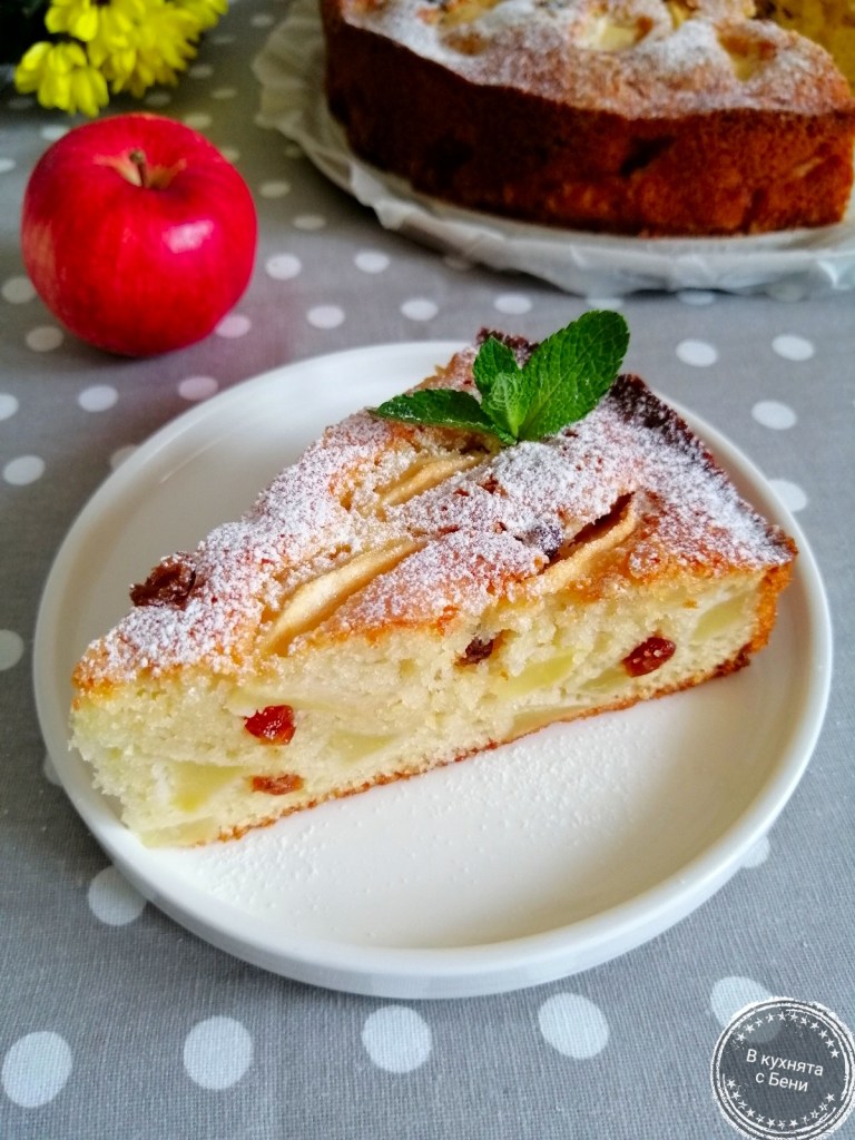 Сладкиш с ябълки от https://inthebeniskitchen.com/