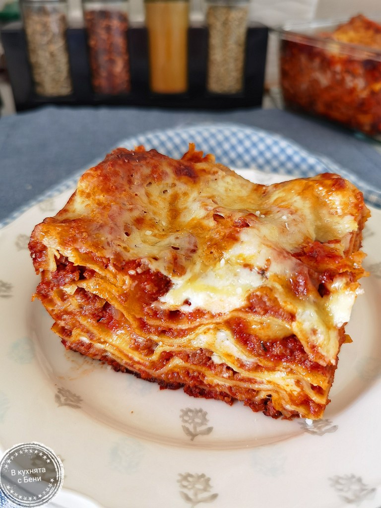 Лазаня Болонезе от https://inthebeniskitchen.com/