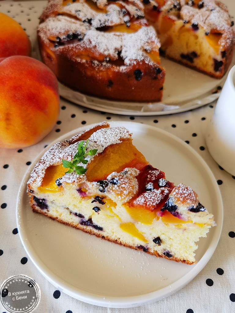 Сладкиш с праскови без мазнина от https://inthebeniskitchen.com/