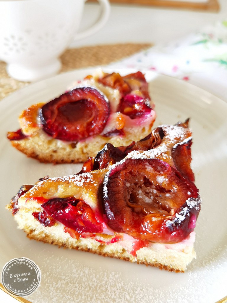 Сладкиш със сини сливи от https://inthebeniskitchen.com/