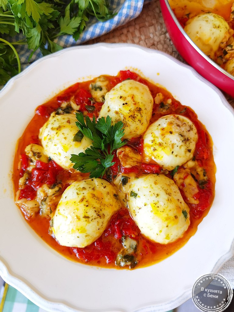 Вкусни яйца Капрезе от https://inthebeniskitchen.com/