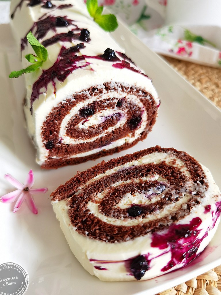 Вкусно руло със сладко от https://inthebeniskitchen.com/