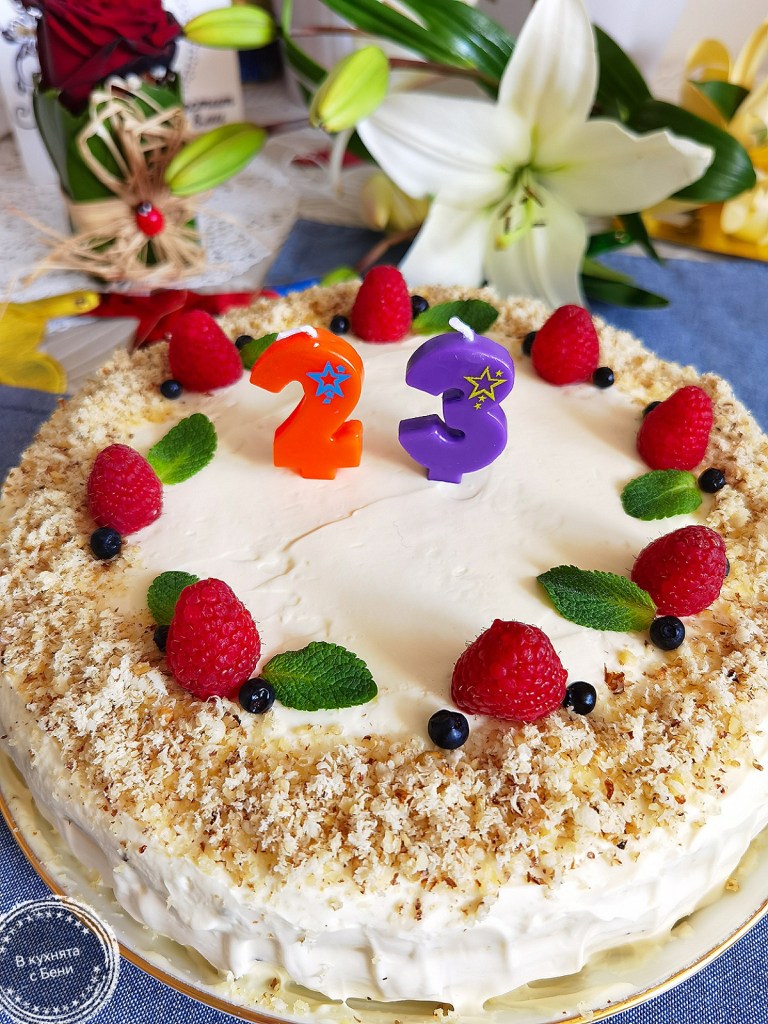 Вкусна торта без захар и брашно от https://inthebeniskitchen.com/