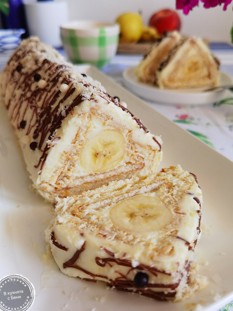 Бисквитено покривче с чийз крем от https://inthebeniskitchen.com/