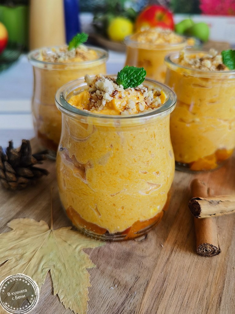 Вкусен крем с тиква и маскарпоне без захар от https://inthebeniskitchen.com/