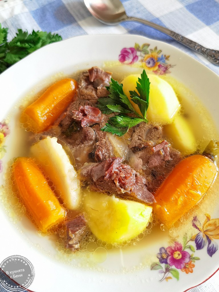 Телешко варено от https://inthebeniskitchen.com/