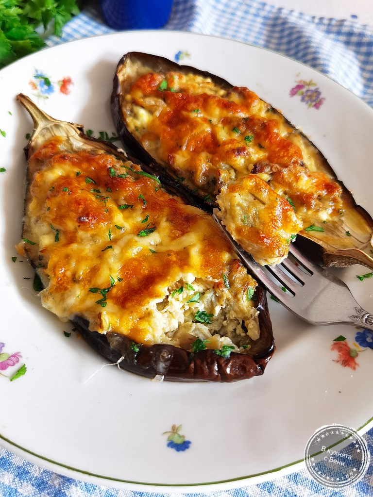 Вкусни безмесни пълнени патладжани от https://inthebeniskitchen.com/