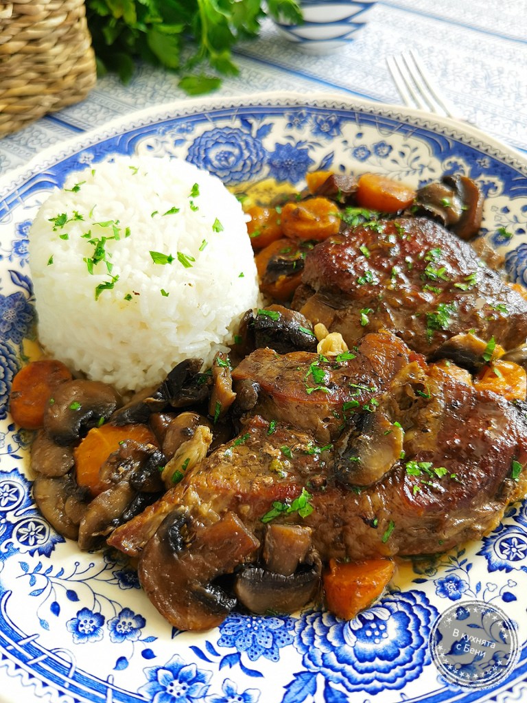 Телешко на фурна с гъби от https://inthebeniskitchen.com/