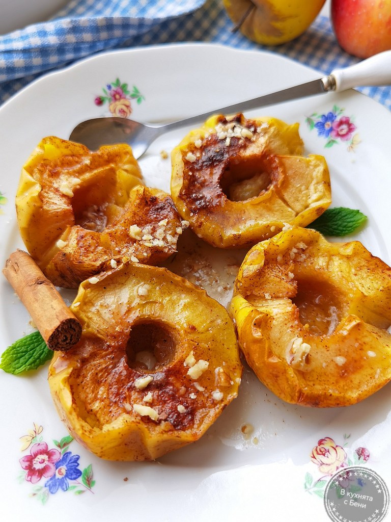 Печени ябълки от https://inthebeniskitchen.com/