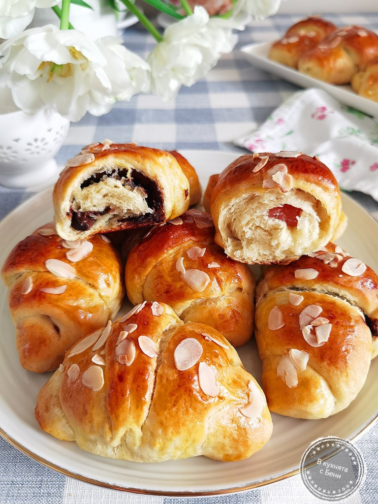 Козуначени кифлички от https://inthebeniskitchen.com/