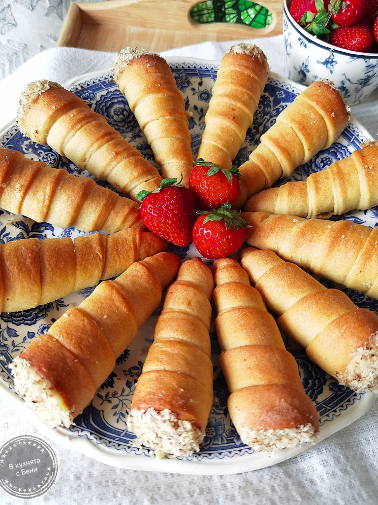 Фунийки с домашен крем от https://inthebeniskitchen.com/