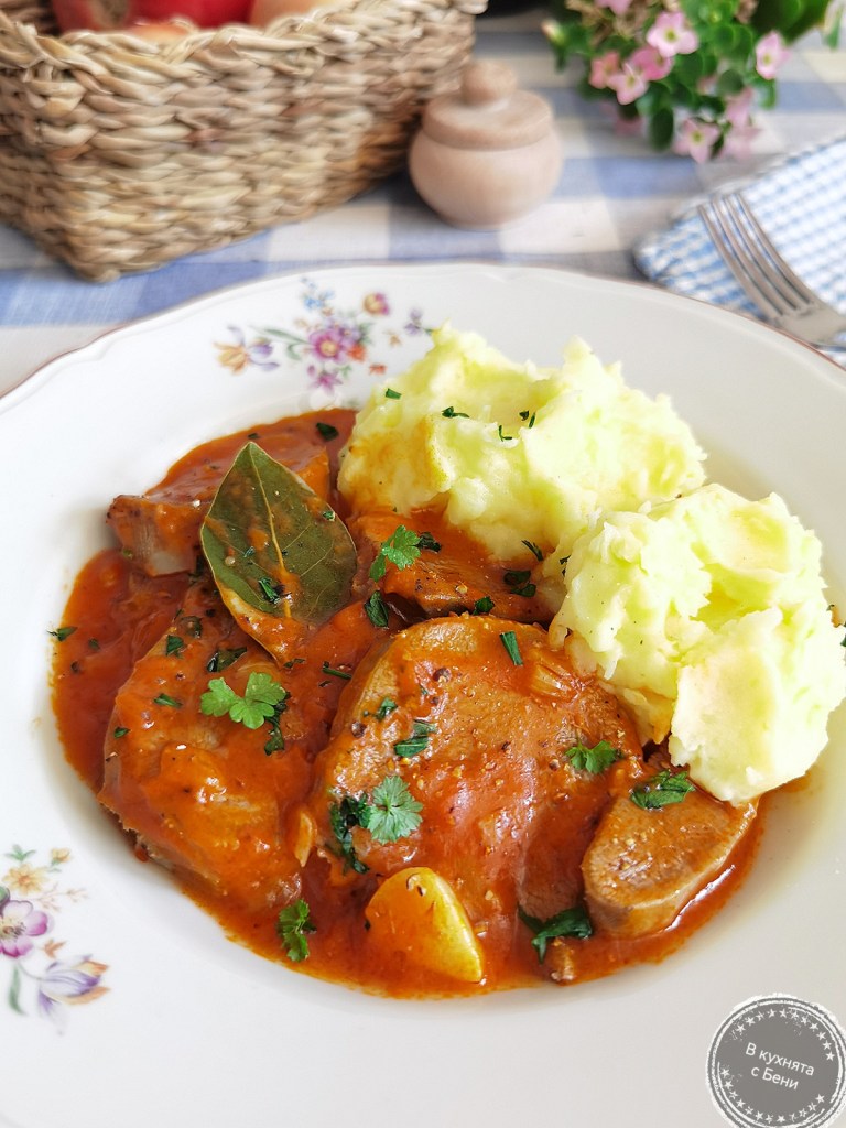 Ястие с телешки език от https://inthebeniskitchen.com/