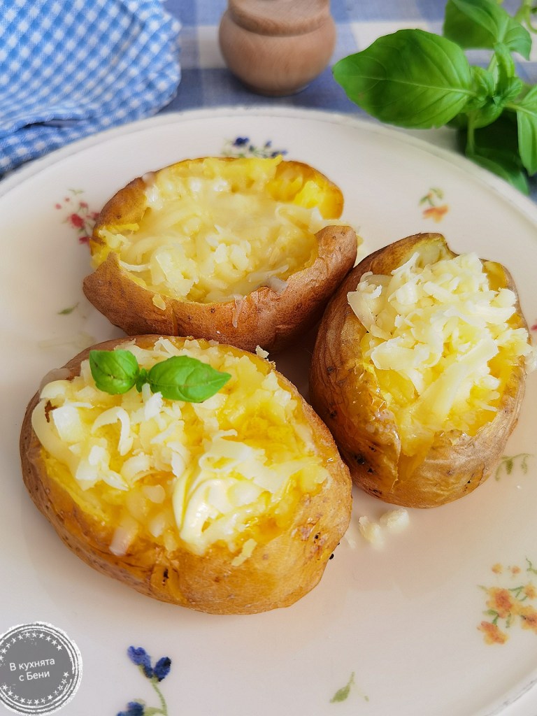 Вкусни печени картофи от https://inthebeniskitchen.com/