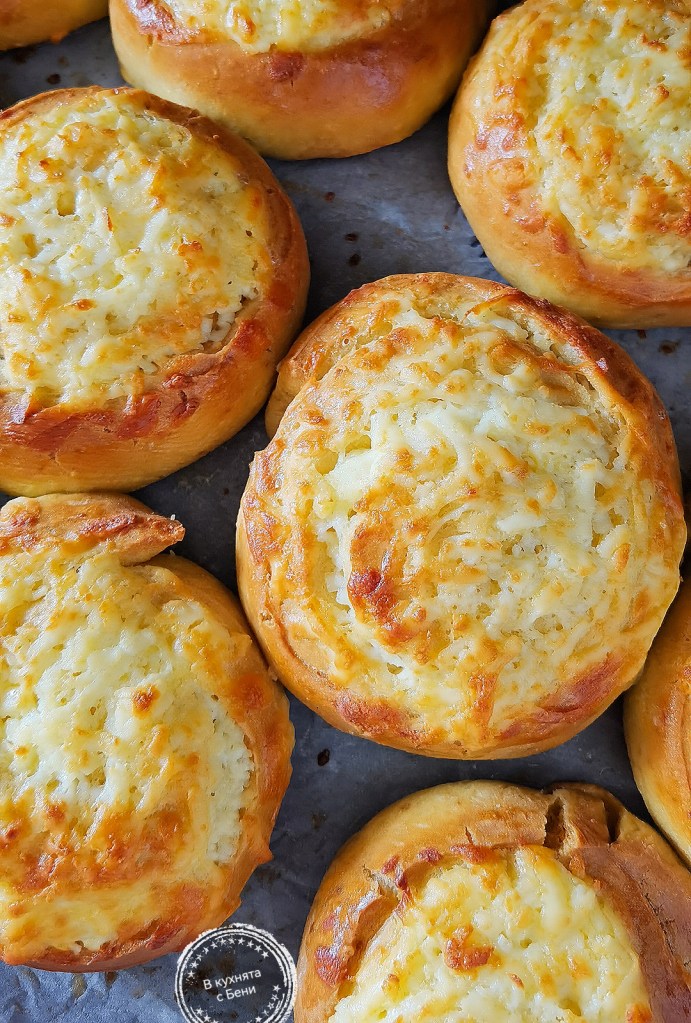 Кашкавалки със сода без мая от https://inthebeniskitchen.com/