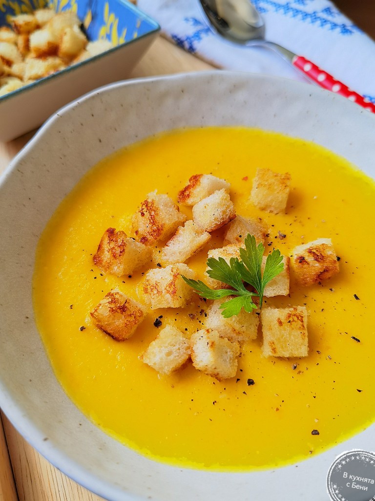 Крем супа с картофи и карфол от https://inthebeniskitchen.com/