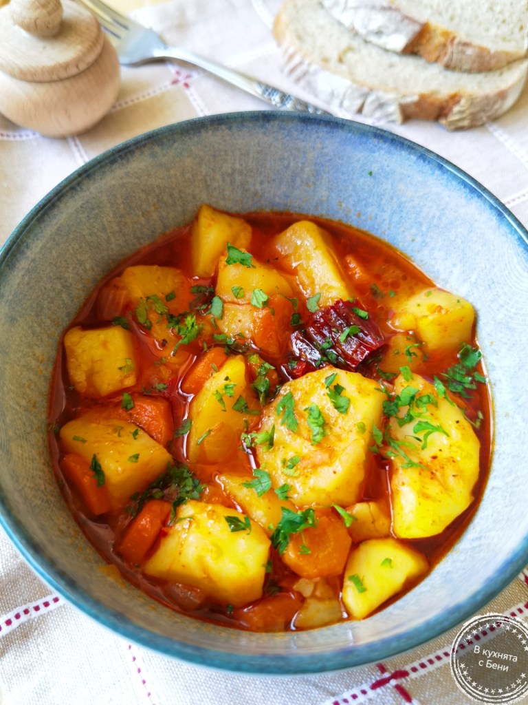 Картофена яхния от https://inthebeniskitchen.com/