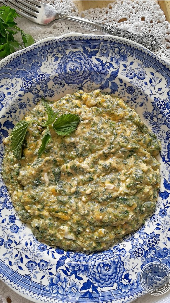 Каша от коприва от https://inthebeniskitchen.com/