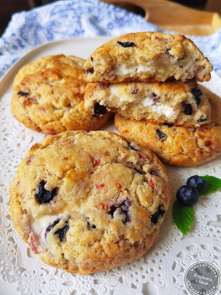 Бисквити с пълнеж кукис от https://inthebeniskitchen.com/