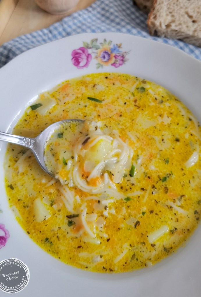 Картофена супа обикновена от https://inthebeniskitchen.com/