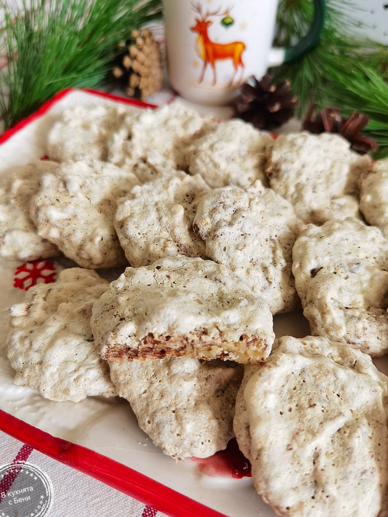 Коледни забравени сладки от https://inthebeniskitchen.com/