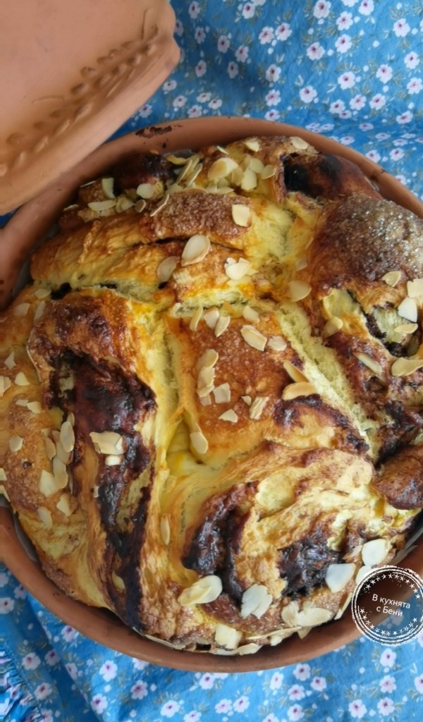 Козунак с шоколад от https://inthebeniskitchen.com/