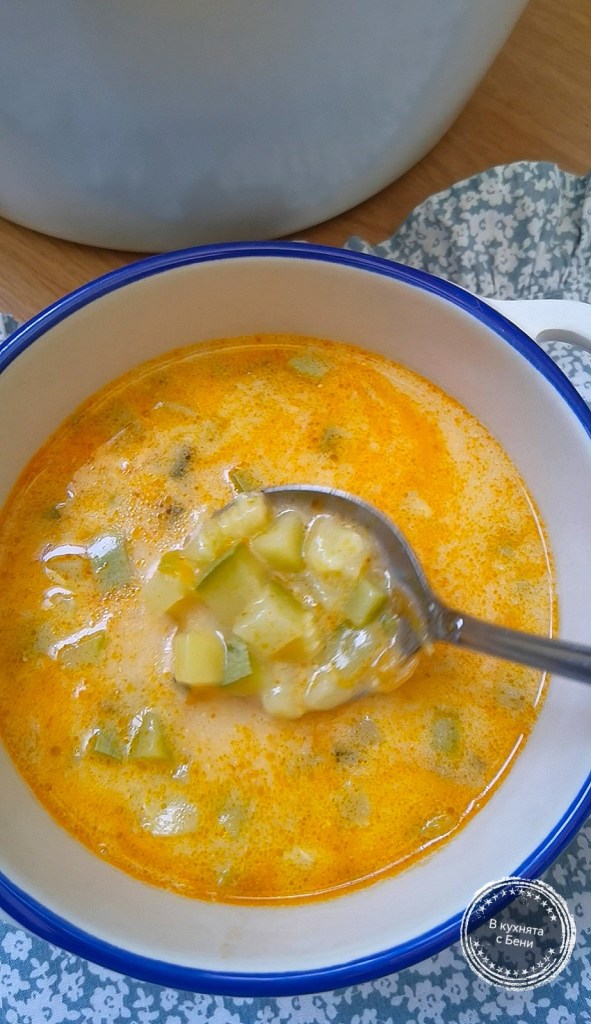 Супа с тиквички от https://inthebeniskitchen.com/