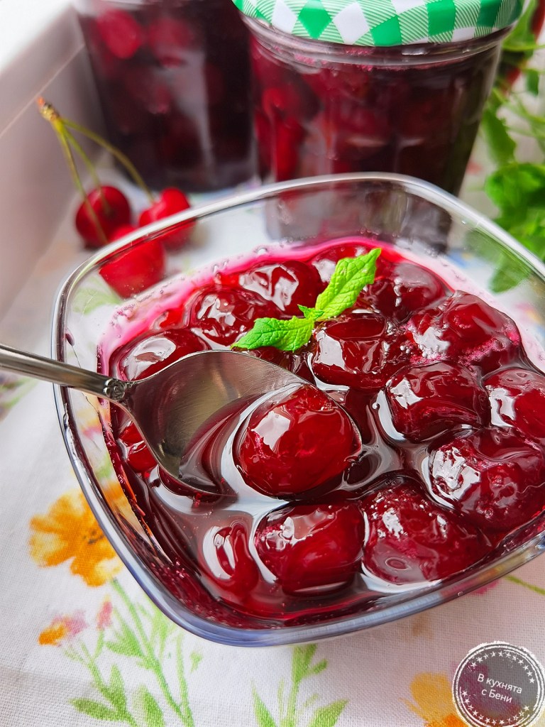 Сладко от череши от https://inthebeniskitchen.com/