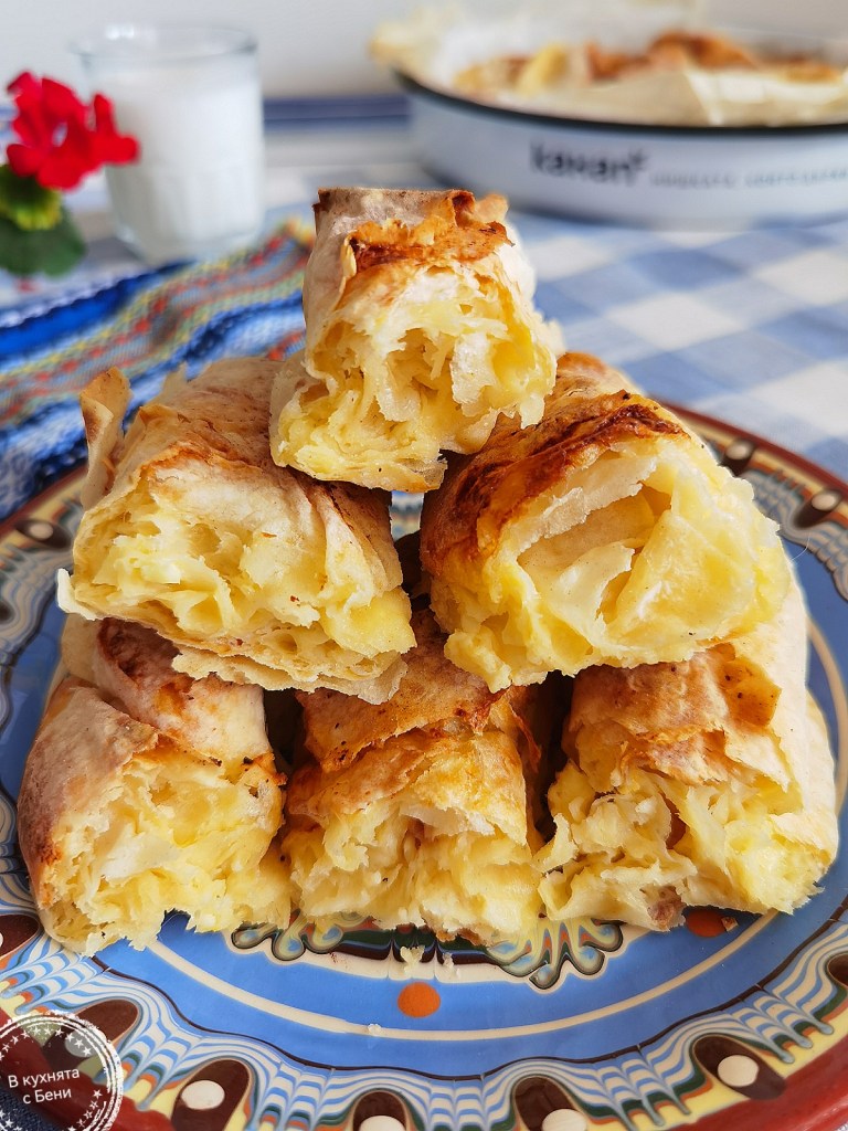 Баница с готови кори ръчно точени канап от https://inthebeniskitchen.com/