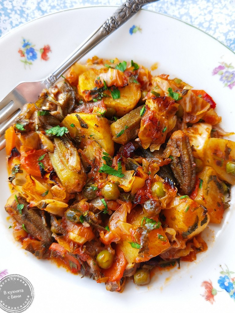 Гювеч зеленчуков от https://inthebeniskitchen.com/