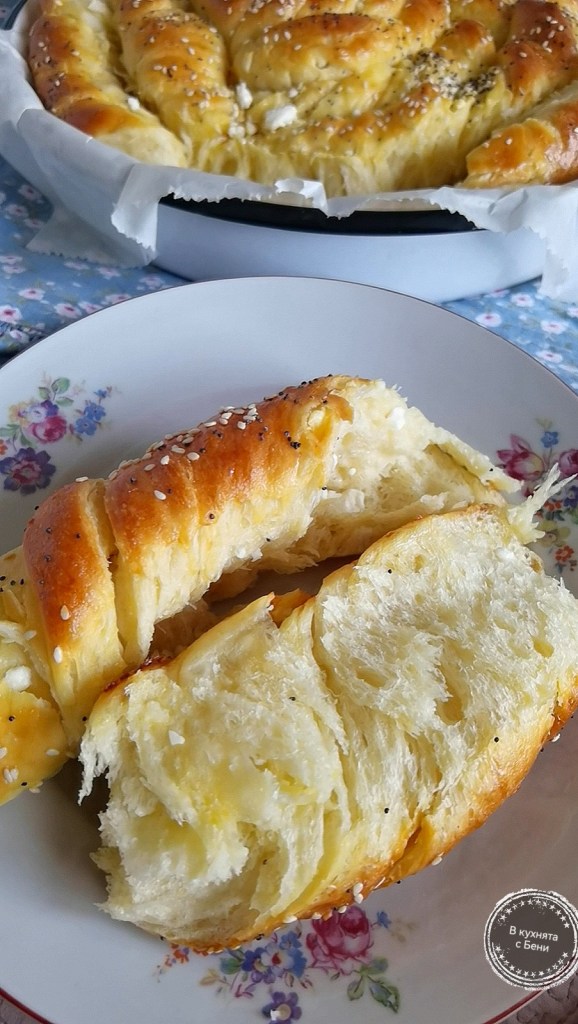 Усукан тутманик от https://inthebeniskitchen.com/
